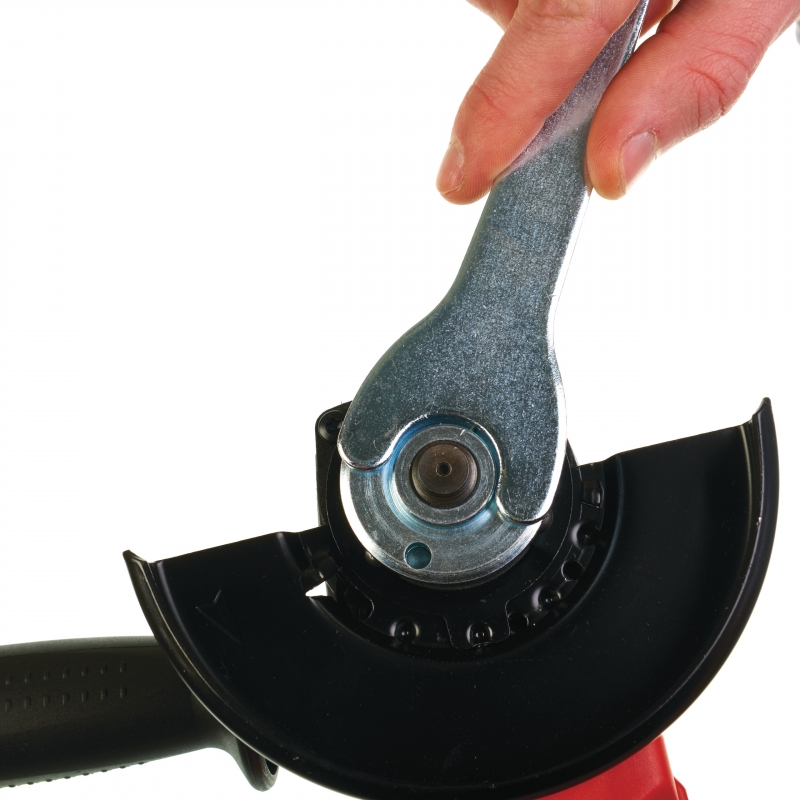 AGS15-125C SZLIFIERKA KĄTOWA MILWAUKEE 4933407480