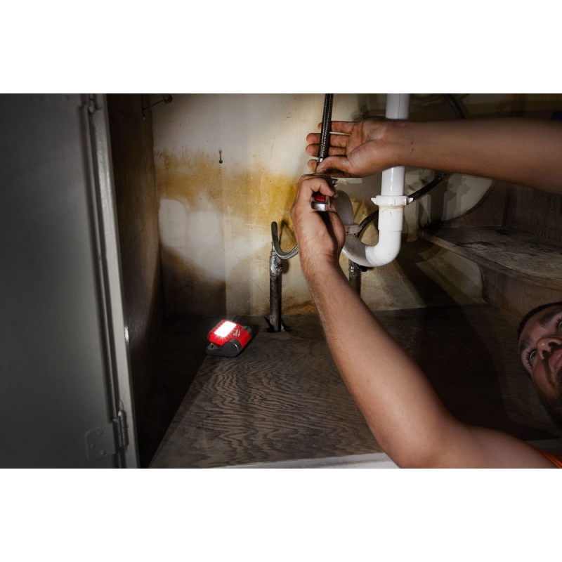 LAMPA SKŁADANA L4FFL-201 MILWAUKEE 4933464821