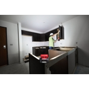 LAMPA SKŁADANA L4FFL-201 MILWAUKEE 4933464821