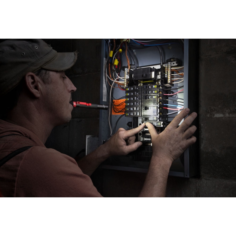 IPL-LED LAMPA AKUMULATOROWA MILWAUKEE 4933459440