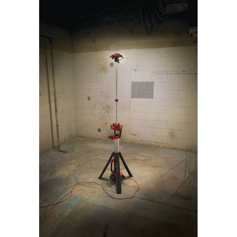 M18 HSAL-0 LATARKA AKUM. MILWAUKEE 4933451392