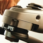 AG 24-230E SZLIFIERKA KĄTOWA MILWAUKEE 4933402325