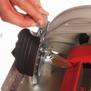 SCS65Q PILARKA TARCZOWA MILWAUKEE 638051