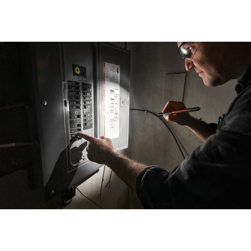 IR PL250 LATARKA MILWAUKEE 4933478705