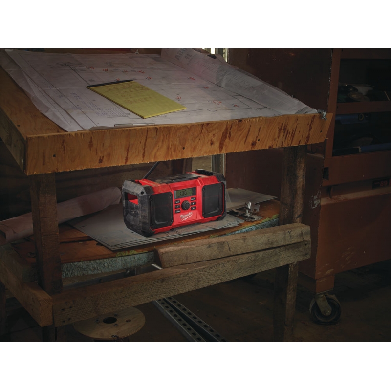 M18 JSR-0 RADIO NA BATERIE MILWAUKEE 4933451250 M18 JSR-0 RADIO NA BATERIE MILWAUKEE 4933451250