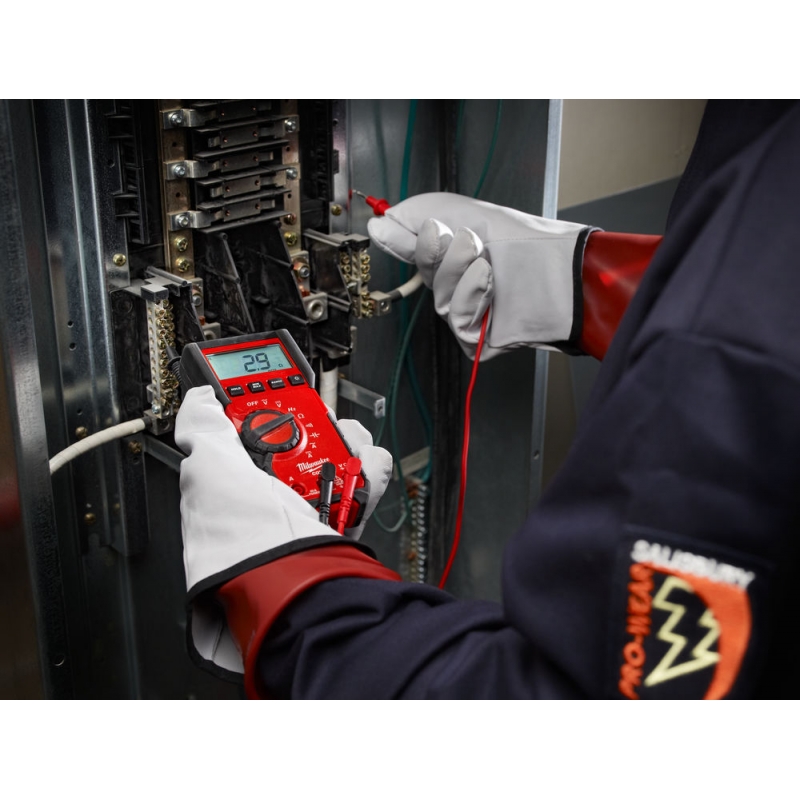 2216-40 MIERNIK MILWAUKEE 4933427309