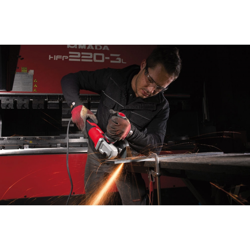 AGV15-125XC SZLIFIERKA KĄTOWA MILWAUKEE 4933428120