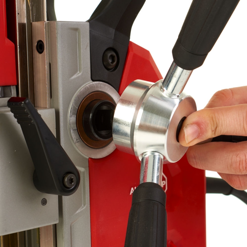 MDE41 WIERTNICA MAGNETYCZNA MILWAUKEE 4933451015