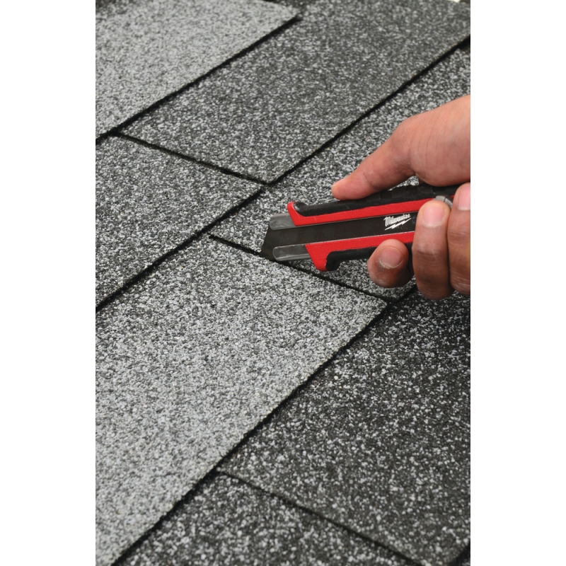 NOŻYK Z ŁAMANYM OSTRZEM 25MM MILWAUKEE 48221962 NOŻYK Z ŁAMANYM OSTRZEM 25MM MILWAUKEE 48221962