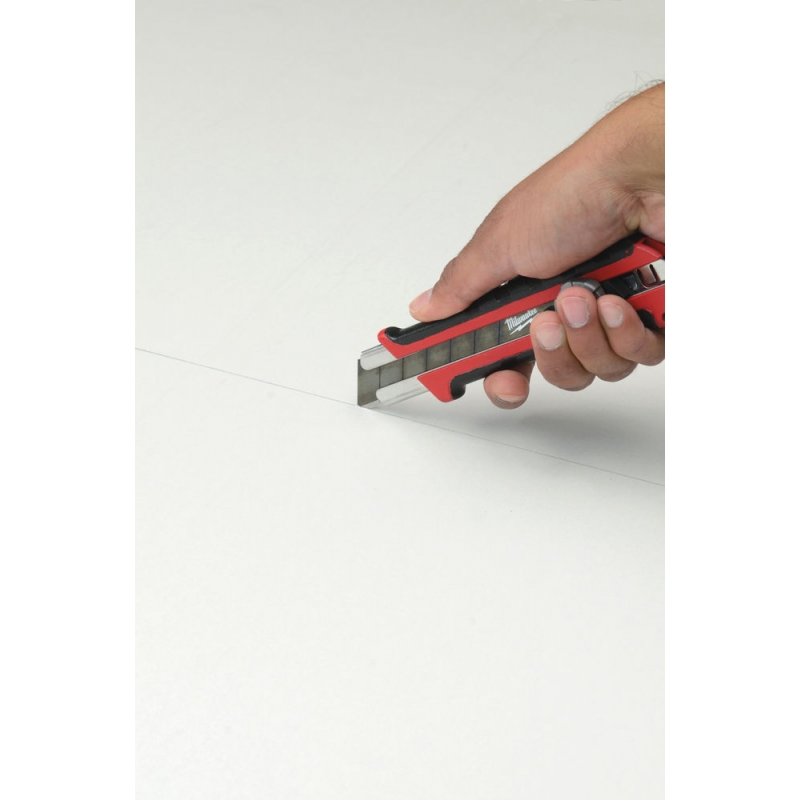 NOŻYK Z ŁAMANYM OSTRZEM 25MM MILWAUKEE 48221962 NOŻYK Z ŁAMANYM OSTRZEM 25MM MILWAUKEE 48221962