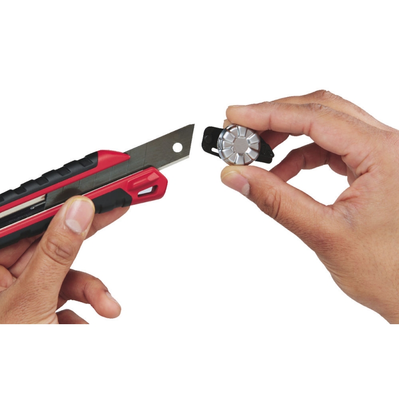 NÓŻYK Z ŁAMANYM OSTRZEM 18MM MILWAUKEE 48221961 NÓŻYK Z ŁAMANYM OSTRZEM 18MM MILWAUKEE 48221961
