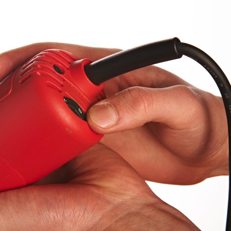 DGL30E SZLIFIERKA PROSTA MILWAUKEE 4933385120