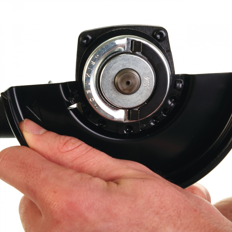 AG9-125XE SZLIFIERKA KĄTOWA MILWAUKEE 4933403206