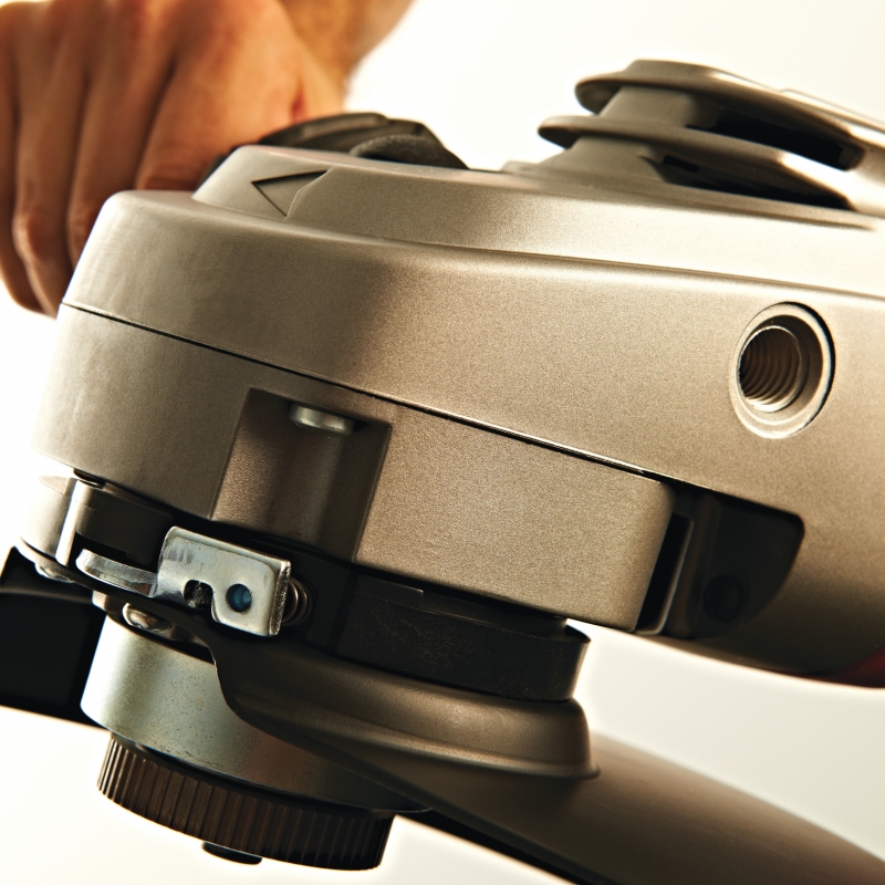 AGV22-180E SZLIFIERKA KĄTOWA MILWAUKEE 4933431820