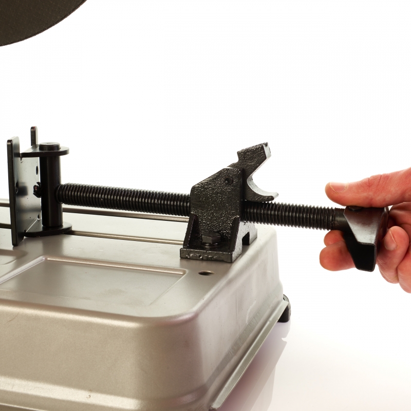 CHS355 PRZECINARKA DO METALU MILWAUKEE 4933411760