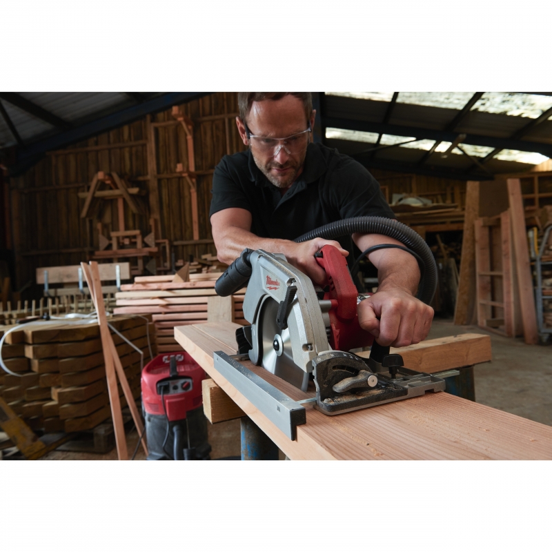 CS85CBE PILARKA TARCZOWA MILWAUKEE 4933451116