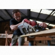 CS85CBE PILARKA TARCZOWA MILWAUKEE 4933451116