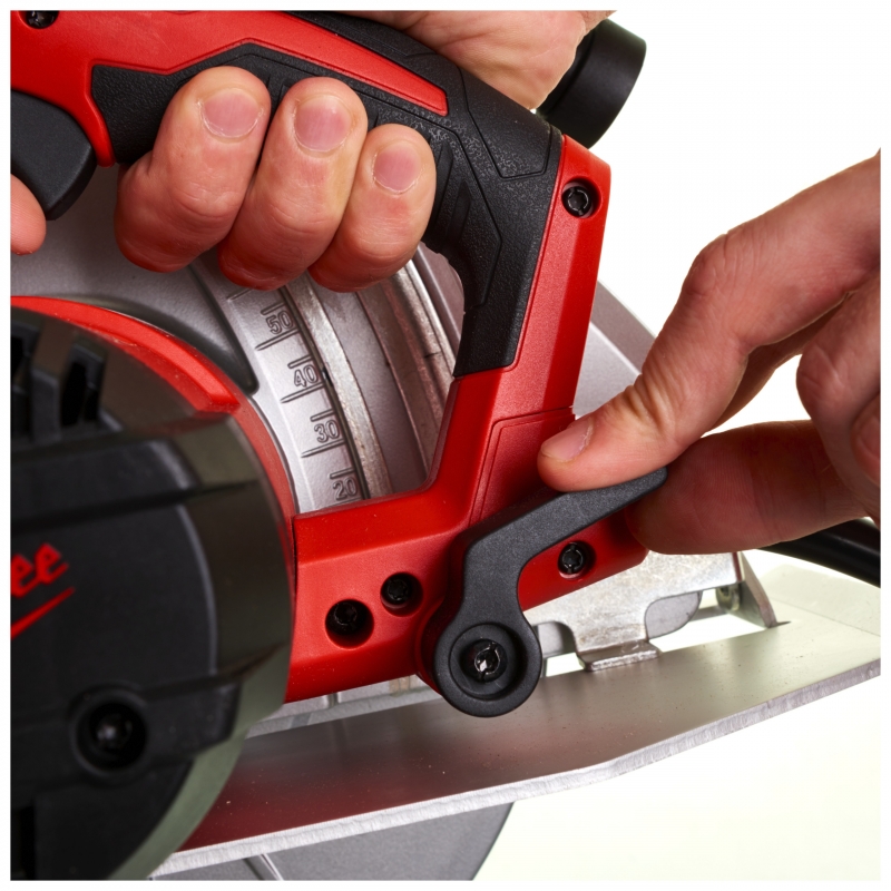 CS85SB PILARKA TARCZOWA MILWAUKEE 4933451117