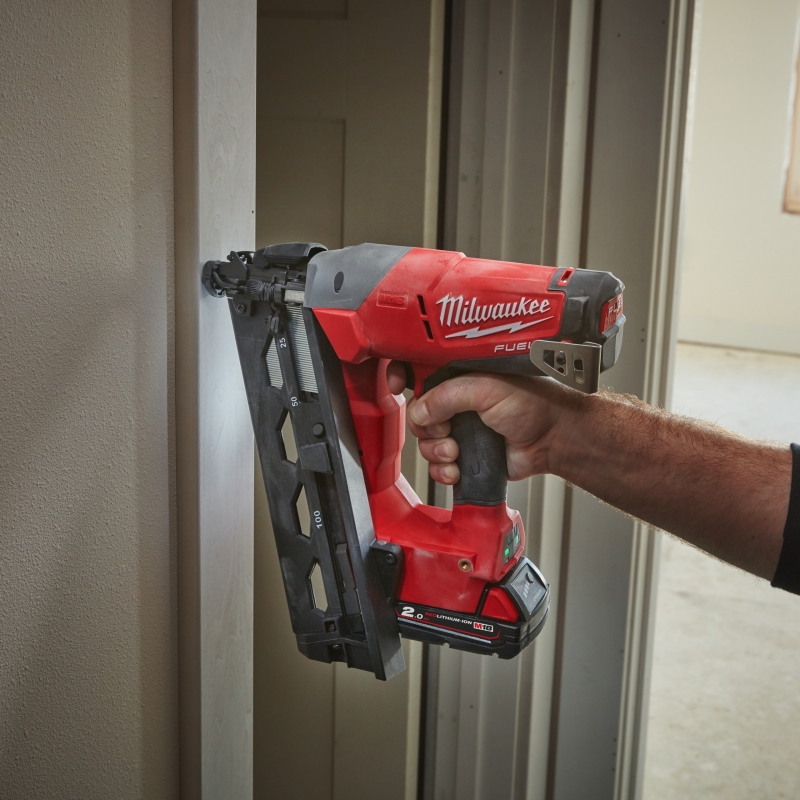 M18 CN16GA-202X AKUMULATOROWA GWOŹDZIARKA MILWAUKEE 4933451570